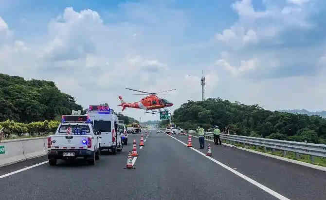 仲巴高速公路汽车救援案例