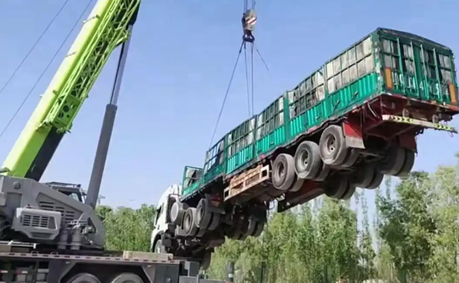 仲巴道路脱困救援案例